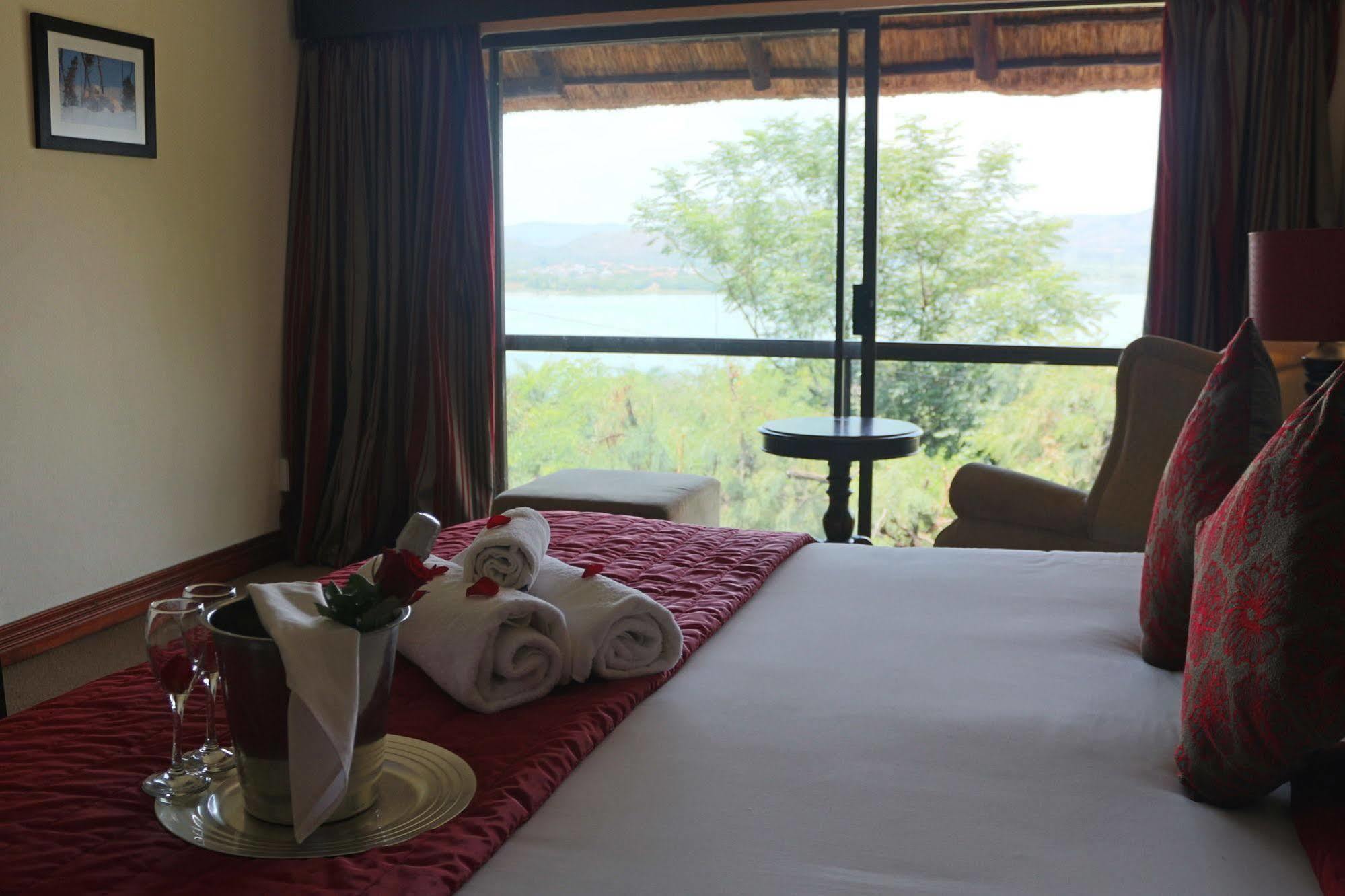 Galagos Lodge Hartbeespoort Εξωτερικό φωτογραφία