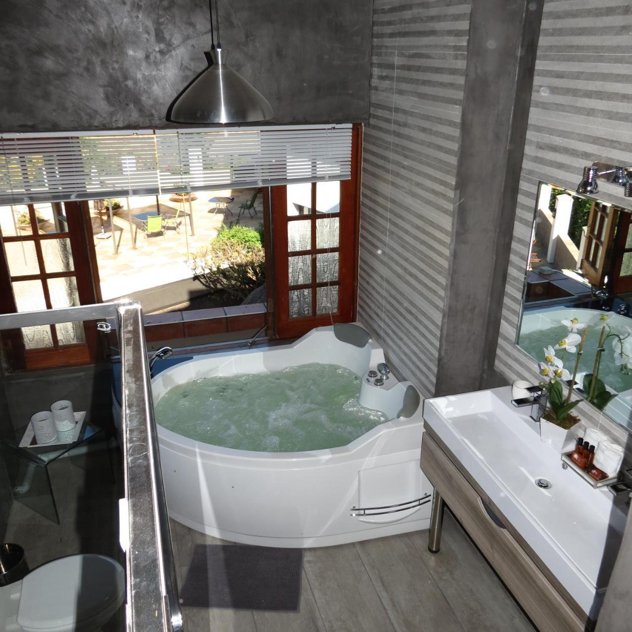 Galagos Lodge Hartbeespoort Εξωτερικό φωτογραφία